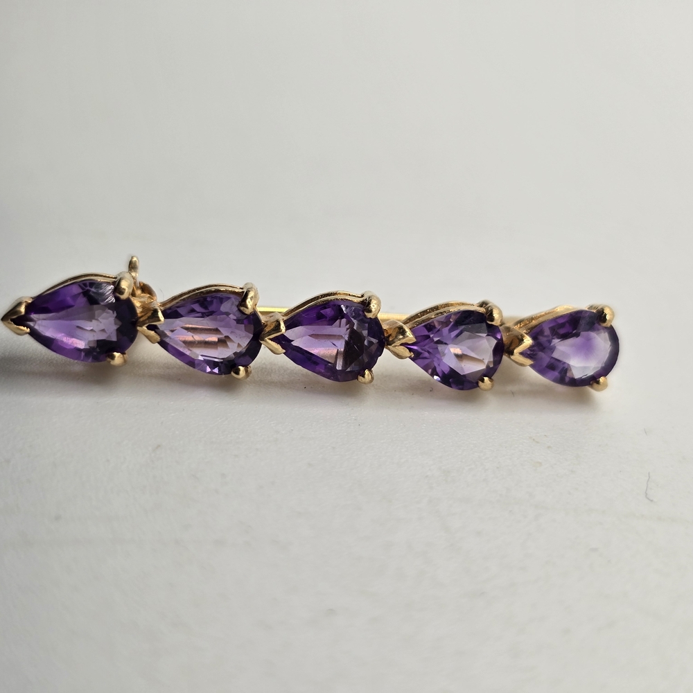 14k Gold Purple Amethyst Gemstone Bar Brooch - Picture 5 of 7